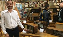Ибрахим мечтае да направи музей на радиото в родния Момчилград, вече е събрал над 700 стари приемника