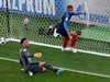 Франция икономично на 1/8-финал, Перу си тръгна от световното