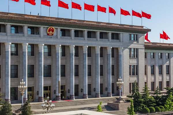 ЦК на ККП изиска от членовете на партията задълбочено да изучават теорията за социализма