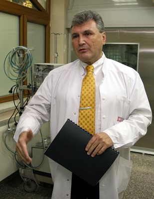 проф. Любомир Спасов