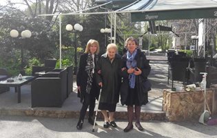 На 95 години адвокат Елена Райчева още я търсят за правни съвети, взе отличие като доайен в Пловдив (снимки)