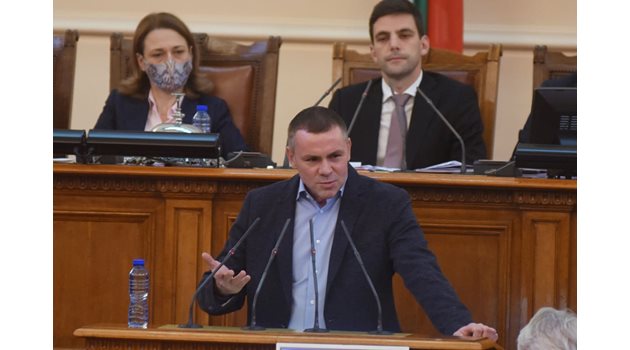 Христо Петров - Ицо Хазарта обяви, че е заплашван в първото си изказване от парламентарната трибуна.