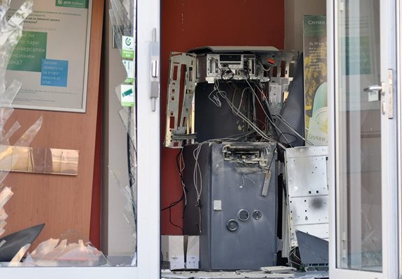 Снимка е илюстративна от друг взривен банкомат в София.
