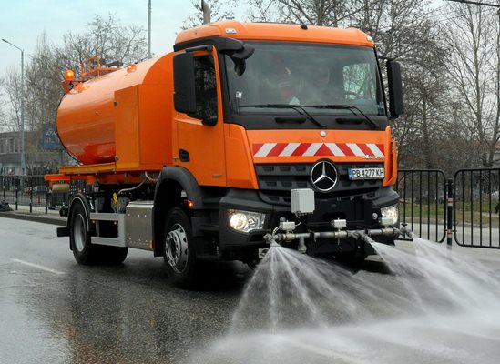 "Чистота" - Пловдив търси 8 шофьори на камиони