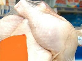 100 тона пилешко са запечатани при съвместна акция на МВР и НАП