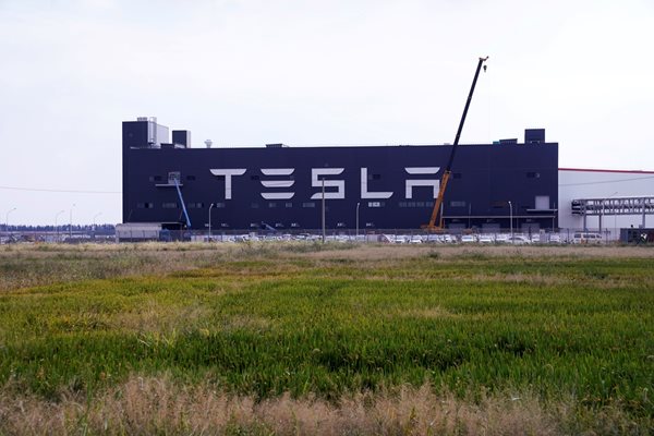 Фабрика за електрически автомобили на Tesla Inc в Шанхай, Китай. Снимка: Ройтерс
