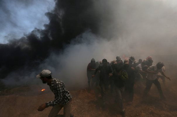 Вчерашният ден бе най-смъртоносният в ивицата Газа след войната между Израел и Хамас през 2014 г. СНИМКА: Ройтерс
