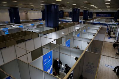 Two mega vaccination centers have been opened in Greece: in Athens (pictured) and in Thessaloniki, which are located in the center of the two cities.  PHOTO: Reuters