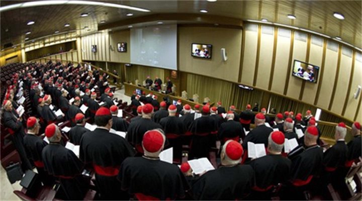 В залата "Павел VI" се събират кардинали от цял свят
