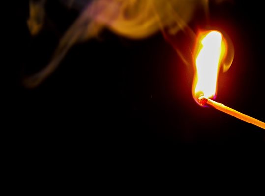 Мъж, подпалил къщата на леля си, остава в ареста СНИМКА: Pixabay