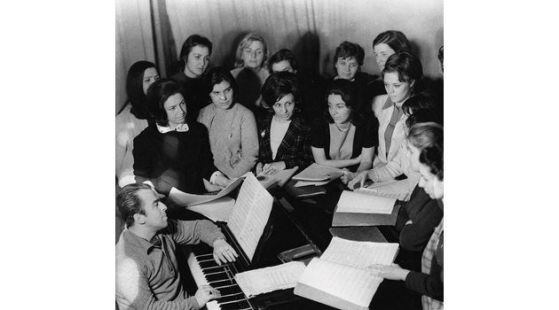 Репетиция на Софийски камерен хор "Любомир Пипков", който сега носи неговото име.