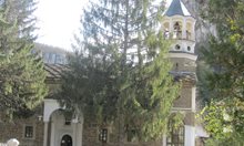 12 манастира пазят старата столица Велико Търново