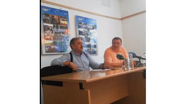 Kostadin Angelov accused the cabinet of failing the vaccination (Video)