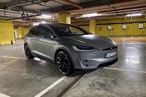 Доживотно безплатно зареждане за клиентите на по-скъпите модели на Tesla