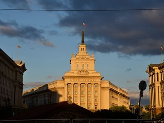 Промени в мандатите няма да са прецедент, въпросът обаче е в доверието към изборния процес