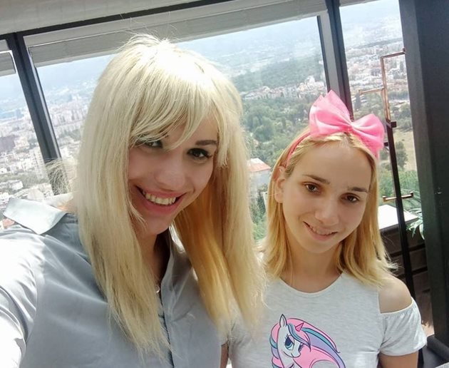 Тихомир-Мелиса и Емили - хитовата трансдвойка на България