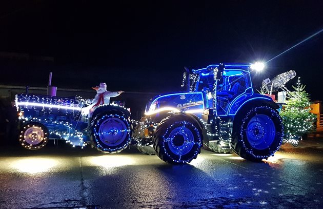 Събитието "The Christmas Tractors of Nenagh" се проведе за втори път в Ирландия
