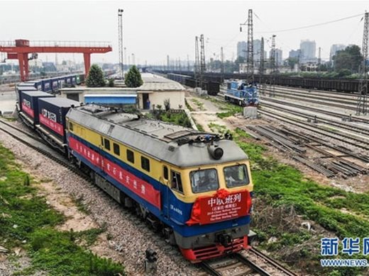 Рекорден брой товарни влакове са пътували между Китай и Европа през април