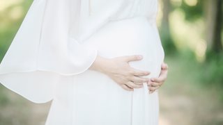3 ползи от яденето на шамфъстък по време на бременност