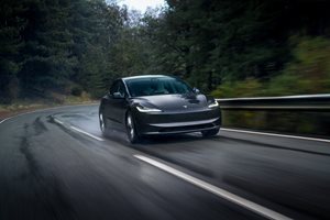 Tesla изтегля 1,8 милиона електромобили заради технически проблем