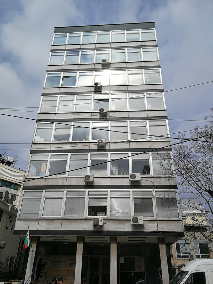 Сградата на Националната агенция по приходи в София