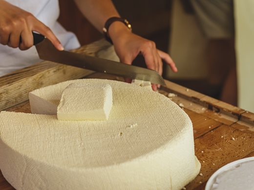 28 родни мандри правят сирене с палмово масло
