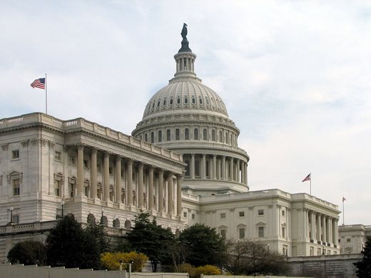 САЩ затягат правилата за ИТ гигантите с нови закони