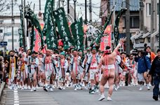 За последен път се провежда фестивалът на голите мъже в Япония при почти минусови температури