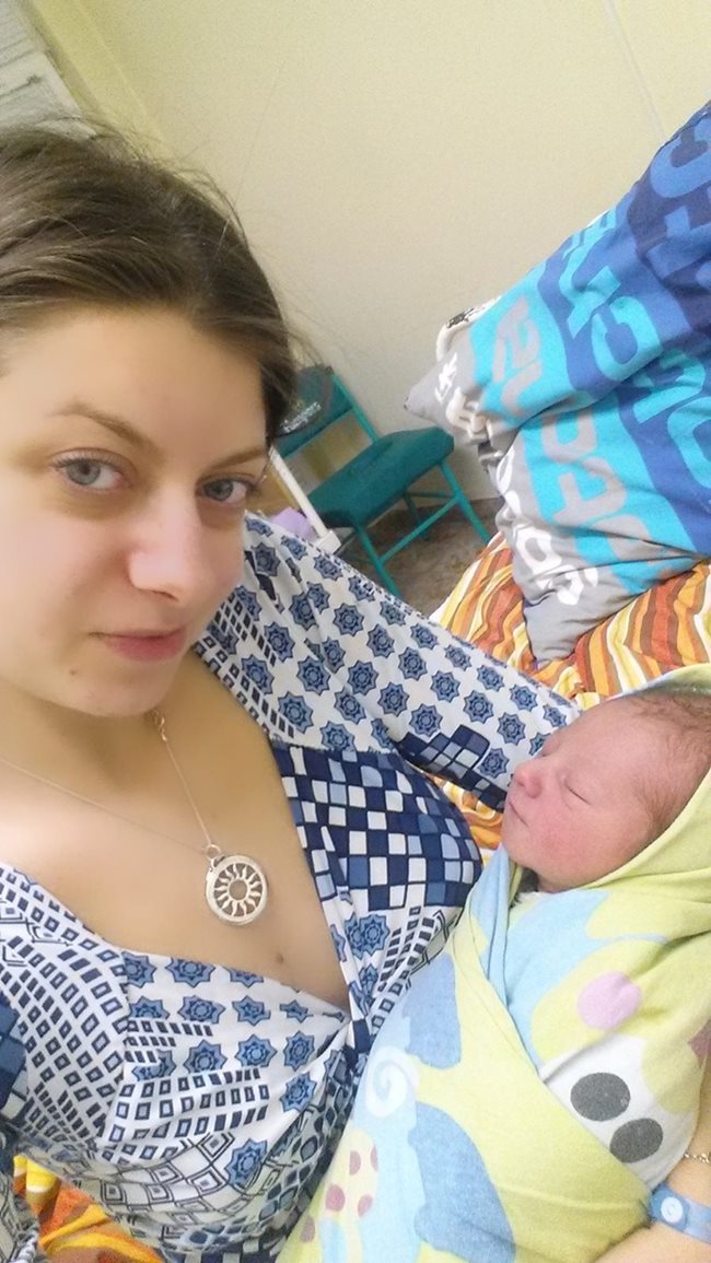 Наталия Димитрова и бебе Кристиан