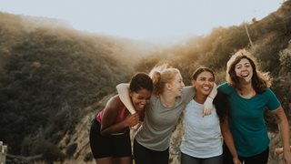 9 начина, по които жените се подкрепят една друга