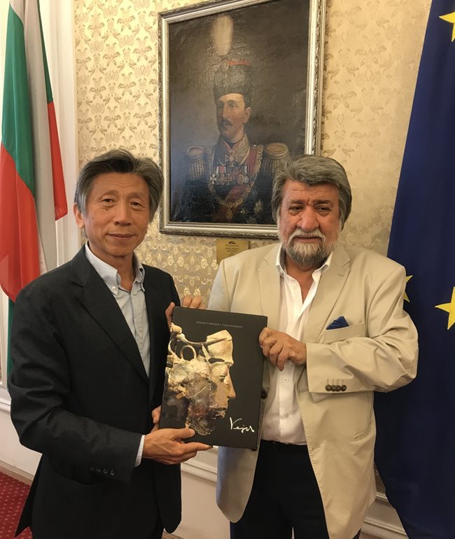 Вежди Рашидов и Фан Диан изразиха задоволството си от активното културно сътрудничество между България и Китай в последните години. Снимки  парламентарна комисия по културата и медиите