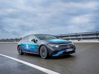 Първият електрически Mercedes с твърда батерия минава над 1000 км с едно зареждане!