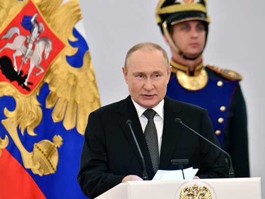 Путин: Русия пренасочва търговията и петрола си към страните от БРИКС