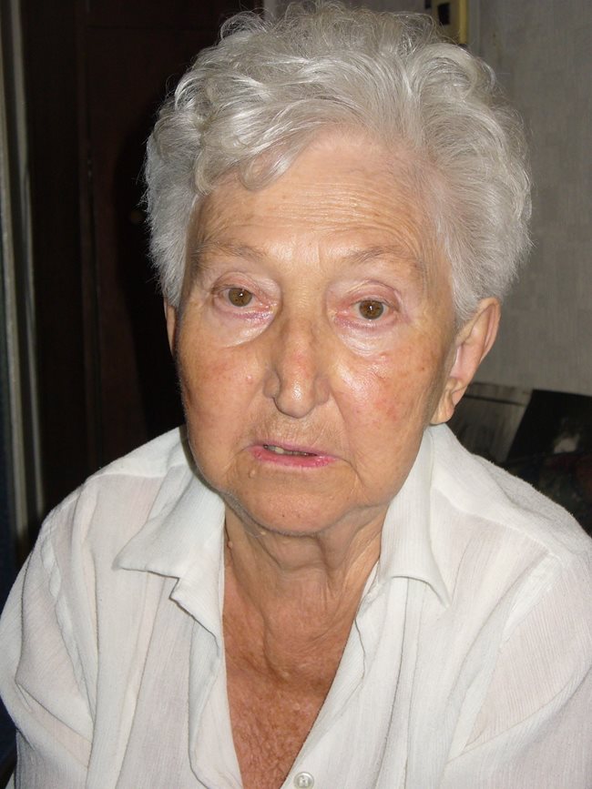 Дъщерята на Димитрина Ковачева и внучка на генерал Стилиян Ковачев Оля Николчева си отиде на 92 години. 
Снимка: Ваньо Стоилов