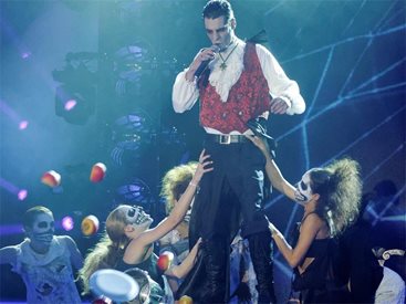 Гъмов помага на Пламен от X Factor за рок сцената