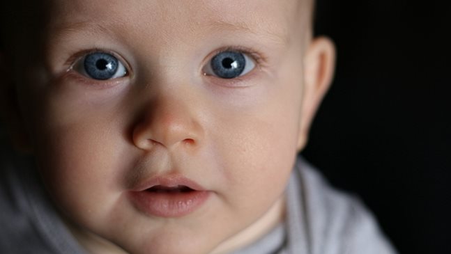 Ще се промени ли цветът на очите на бебето?