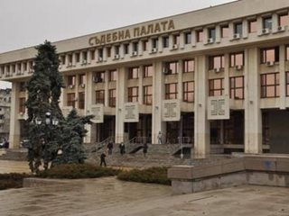 Секс маниак, нападал момичета в Бургас, отърва затвора - осъдиха го условно
