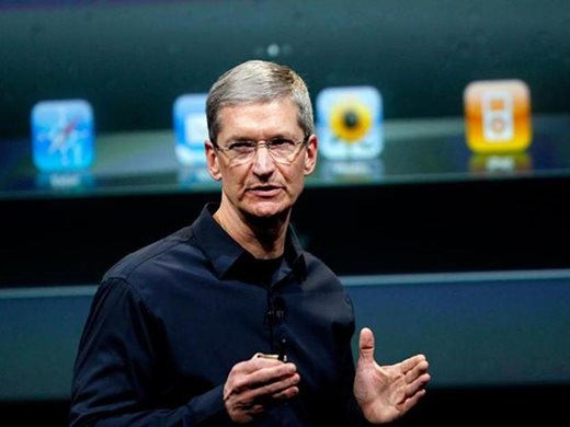 “Епъл” се отказа от сгъваем iPhone, но работи по такъв, който се навива на руло