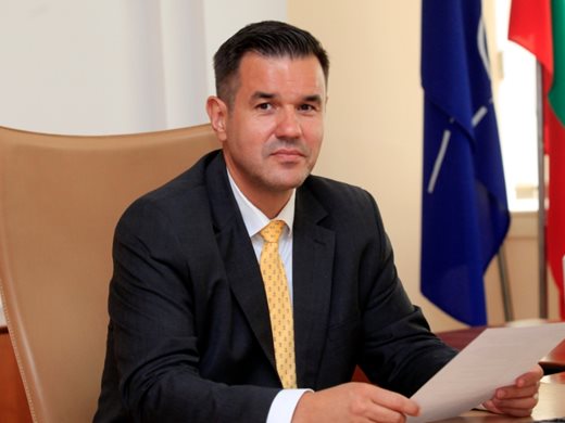 Министър Н. Стоянов: 2,7 млрд. евро има в Европейския фонд за отбрана, фирмите да се възползват