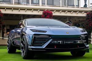 И Lamborghini отлага първия си електрически модел