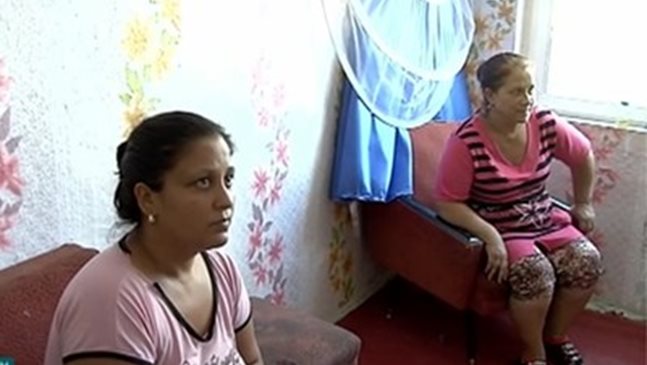 Майката на сиамските близнаци от Сливен: Да ги разделят, че поне едното да си приберем вкъщи