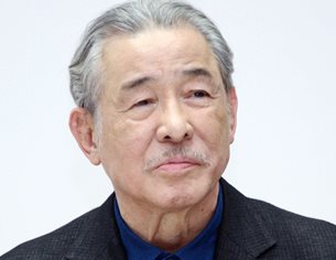 Японският дизайнер Исей Мияке почина на 84 години
