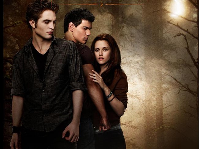 THE TWILIGHT SAGA: NEW MOON излиза в България благодарение на "Орфей Мюзик".
