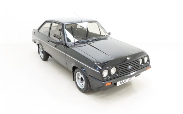 45-годишният Ford Escort RS 2000. Снимка:  KGF Classic Cars