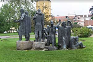 Войниците на Самуил. Скулптура на Любомир Далчев (1902–2002), София 

СНИМКА: КАЛИНА НИКОЛОВА