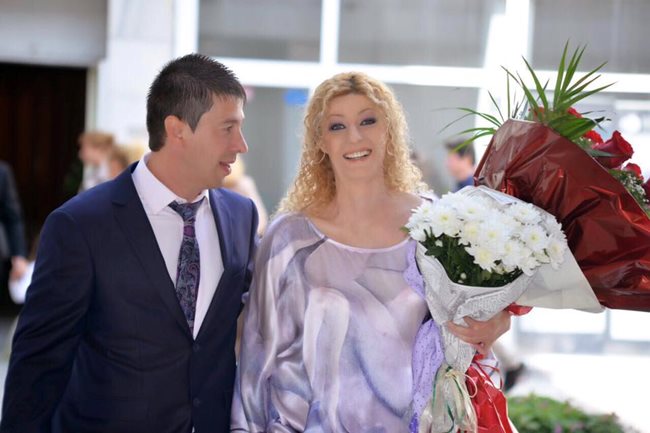 Ина Ананиева и съпругът й Стефан. СНИМКИ: Фейсбук