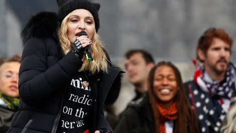 Спират музиката на Мадона заради речта й от "Женския марш"