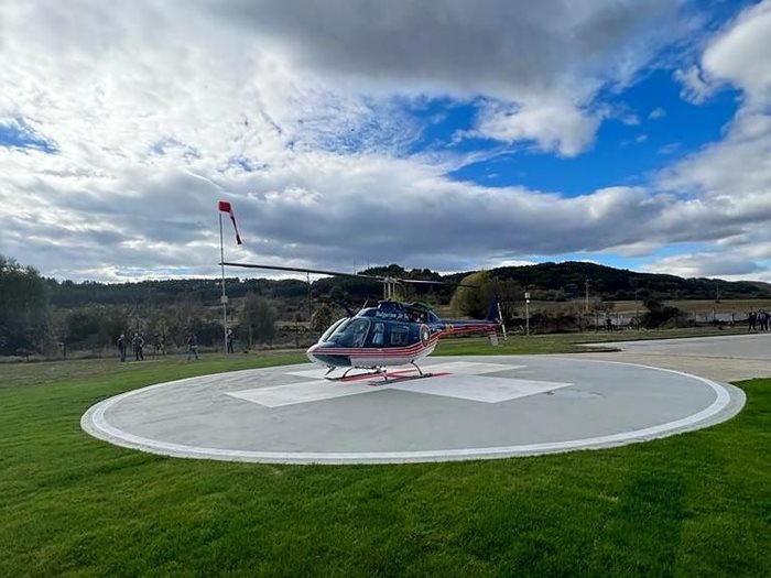 Вертолетното летище, което е до болницата „Уни Хоспитал" в Панагюрище вече е със сертификат и на него може да се каца.