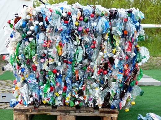 Сърбия планира да забрани пластмасовите изделия за еднократна употреба