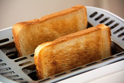 Белият хляб и печивата за закуска намаляват привлекателността